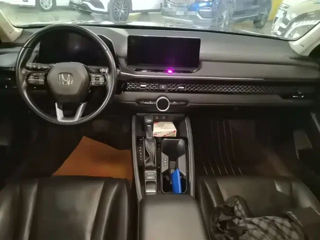 Honda Accord — Фото автомобиля 9