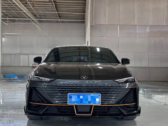 Changan UNI-V — Фото автомобиля 2