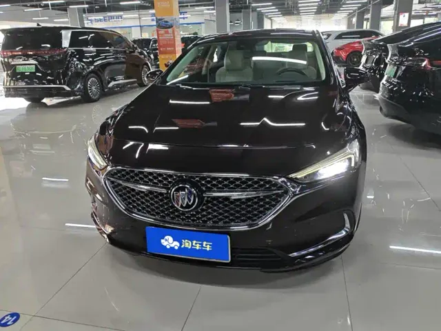 Buick LaCrosse — Фото автомобиля 2