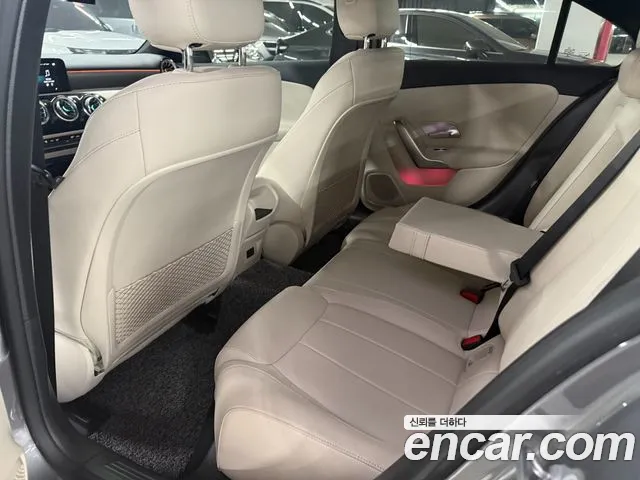 Mercedes-Benz A-Class W177 — Фото автомобиля 10