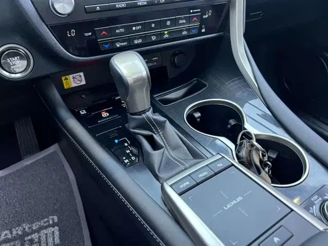 Lexus RX — Фото автомобиля 21