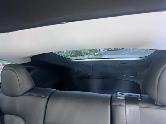 Tesla Model Y — Фото автомобиля 19