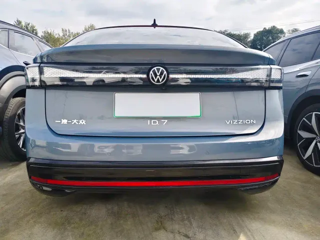 Volkswagen ID.7 Vizzion — Фото автомобиля 17