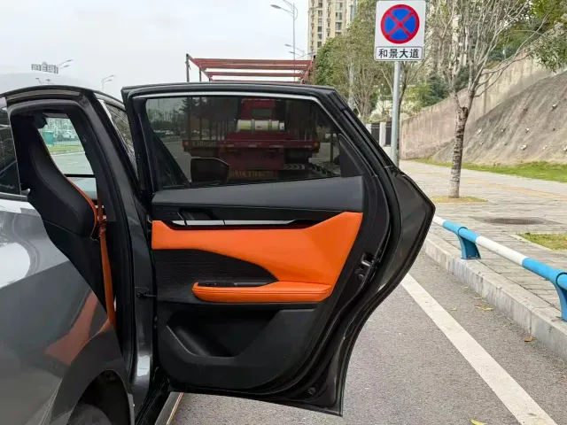 Changan UNI-V — Фото автомобиля 10
