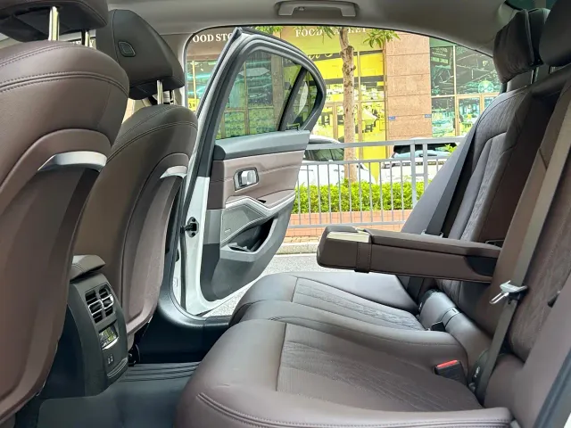 BMW 3 Series — Фото автомобиля 16