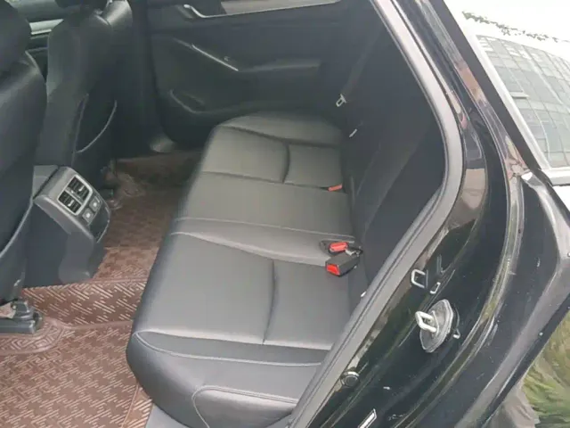 Honda Accord — Фото автомобиля 16
