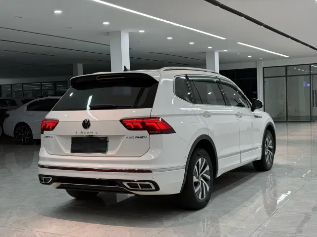 Volkswagen Tiguan L PHEV — Фото автомобиля 22