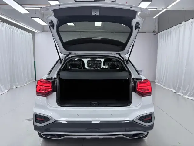 Audi Q2L — Фото автомобиля 17