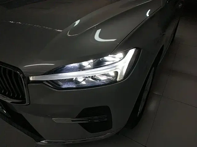 Volvo XC60 — Фото автомобиля 23
