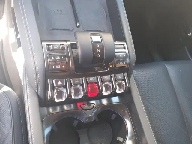 BYD FangChengBao Leopard 5 — Фото автомобиля 16