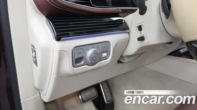 Mercedes-Benz GLS-Class — Фото автомобиля 28