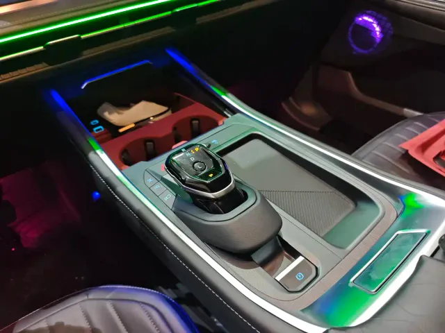 Ford Edge — Фото автомобиля 12