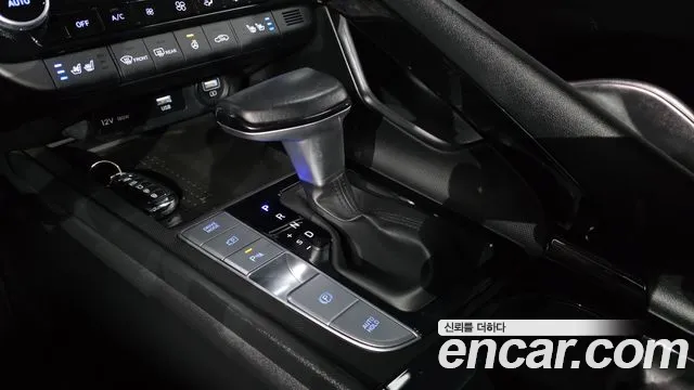 Hyundai AVANTE Avante (CN7) — Фото автомобиля 9