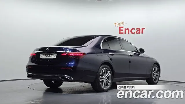 Mercedes-Benz E-Class W213 — Фото автомобиля 2