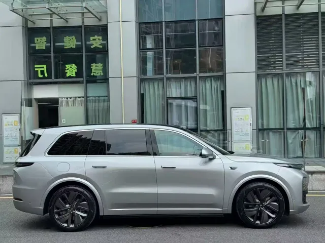 Li Auto L9 — Фото автомобиля 5