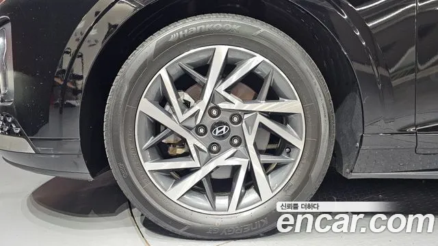 Hyundai Grandeur GN7 — Фото автомобиля 5