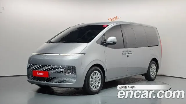 Фотография автомобиля — Hyundai Staria