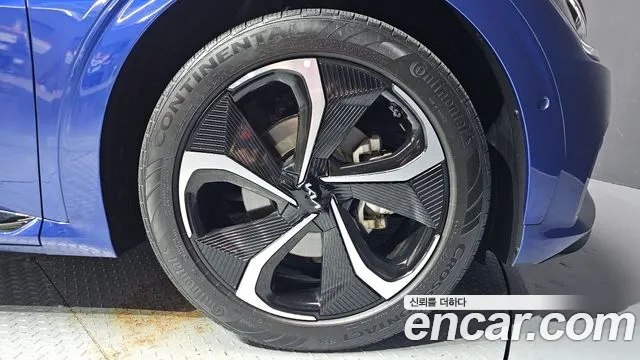 Kia EV6 — Фото автомобиля 6