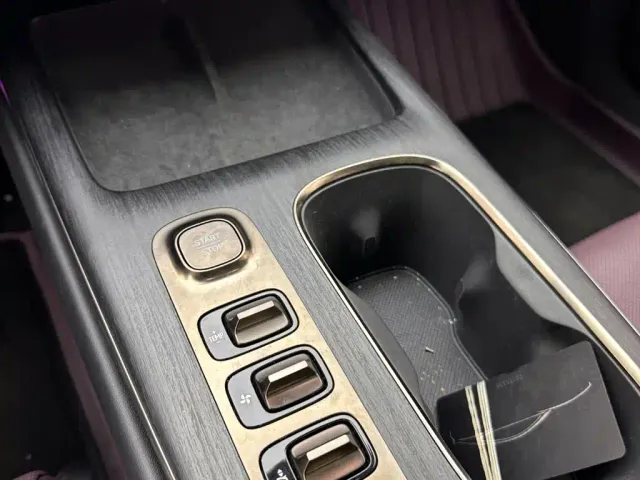Xiaomi SU7 — Фото автомобиля 17