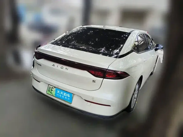 GAC Aion S — Фото автомобиля 5