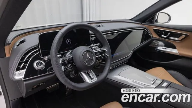 Mercedes-Benz E-Class — Фото автомобиля 13