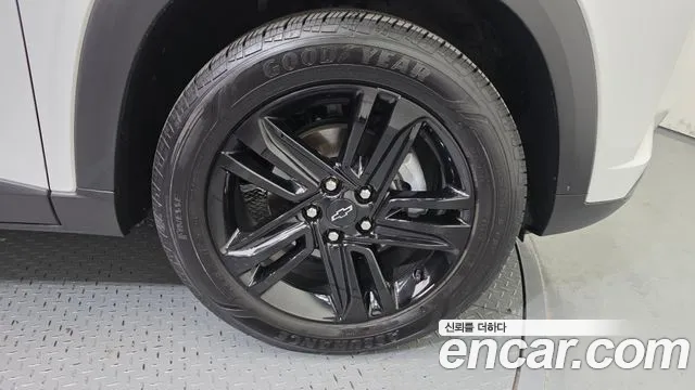 ChevroletGMDaewoo Trax Trax Кроссовер — Фото автомобиля 16