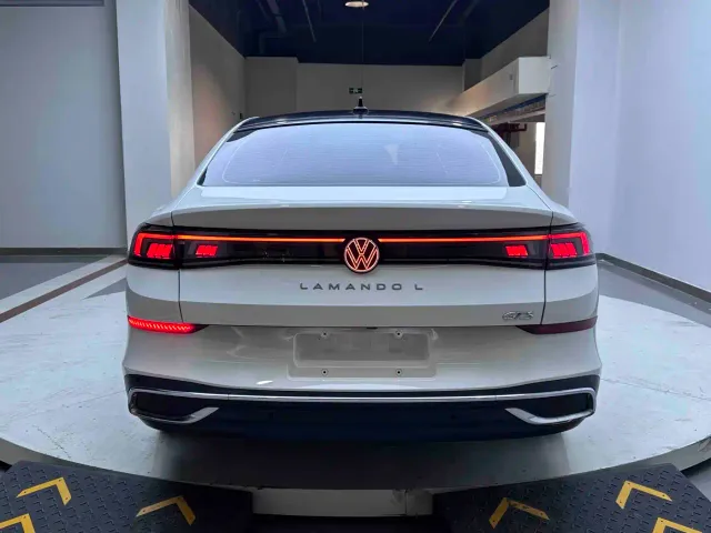Volkswagen Lamando — Фото автомобиля 6