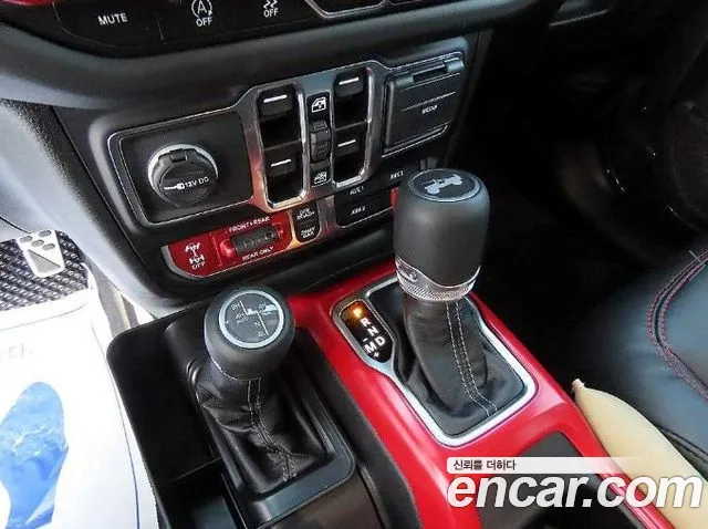 Jeep Wrangler JL — Фото автомобиля 10