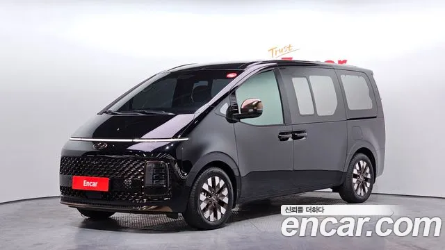 Фотография автомобиля — Hyundai Staria