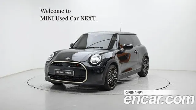 Фотография автомобиля — MINI Cooper Generation 4