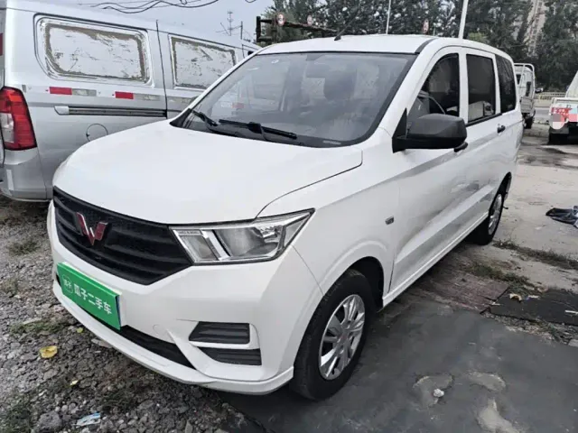 Фотография автомобиля — Wuling Hongguang