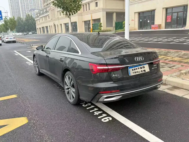 Audi A6L — Фото автомобиля 9