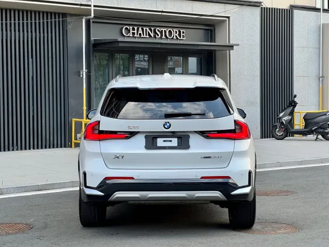 BMW X1 — Фото автомобиля 6