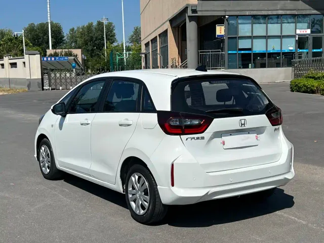 Honda Fit — Фото автомобиля 8
