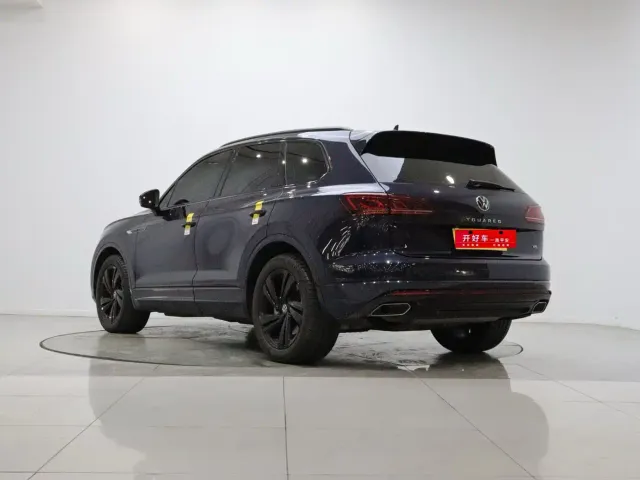 Volkswagen Touareg — Фото автомобиля 6