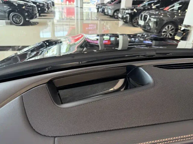 Mercedes-Benz GLS-Class — Фото автомобиля 14