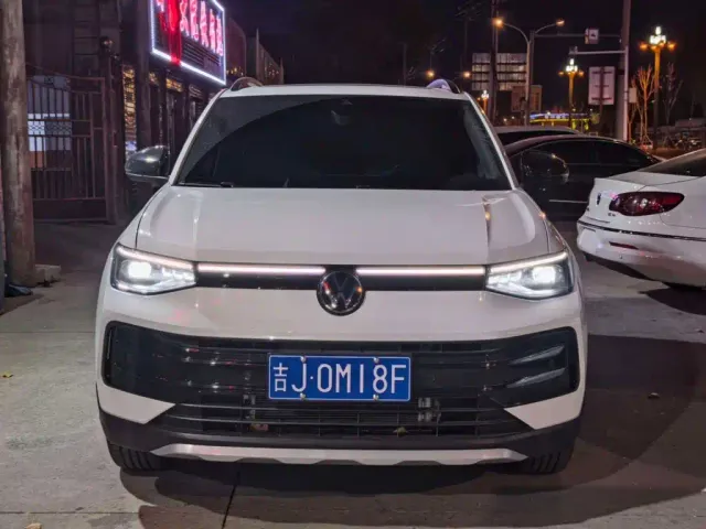 Volkswagen Tharu — Фото автомобиля 2