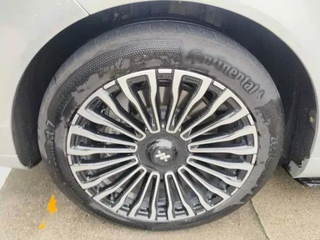 IM Motors LS8 — Фото автомобиля 7