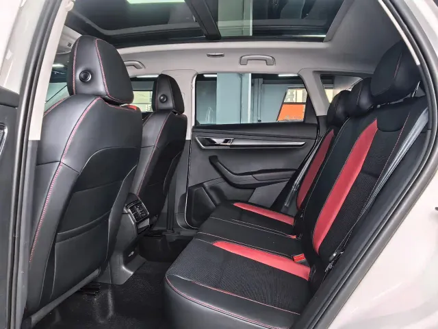 Skoda Karoq — Фото автомобиля 6