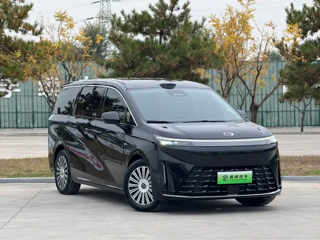 GAC Trumpchi E8 — Фото автомобиля 3