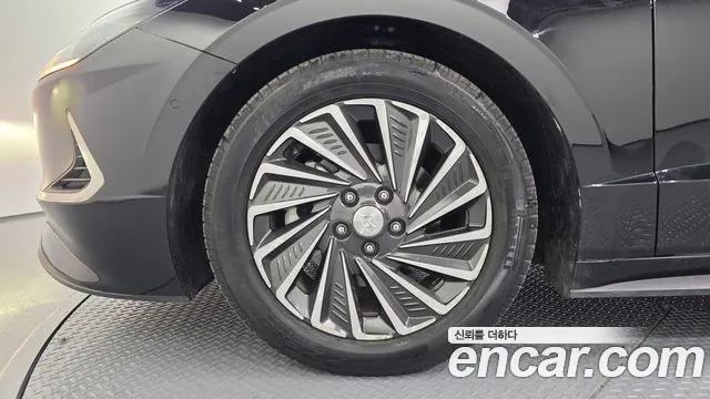 Hyundai Sonata — Фото автомобиля 5