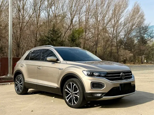 Volkswagen T-Roc — Фото автомобиля 3