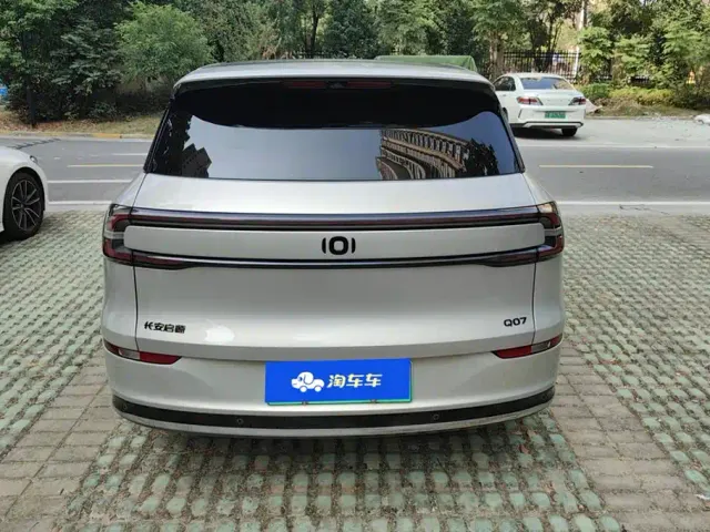 Changan Qiyuan Q07 — Фото автомобиля 4