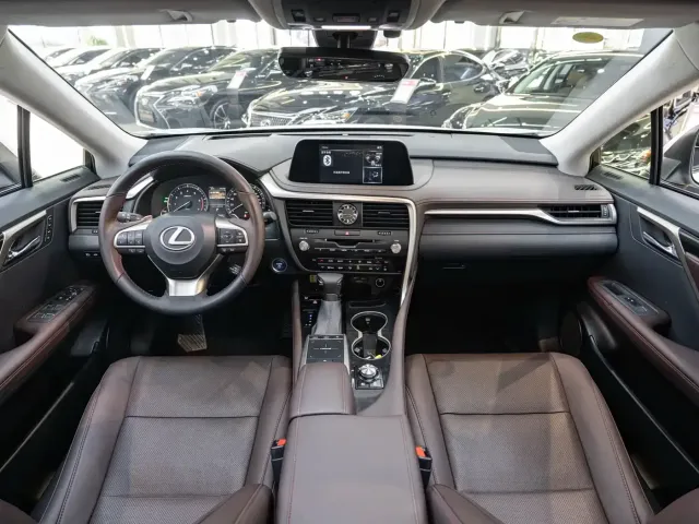 Lexus RX — Фото автомобиля 13