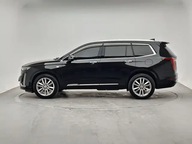 Cadillac XT6 — Фото автомобиля 2