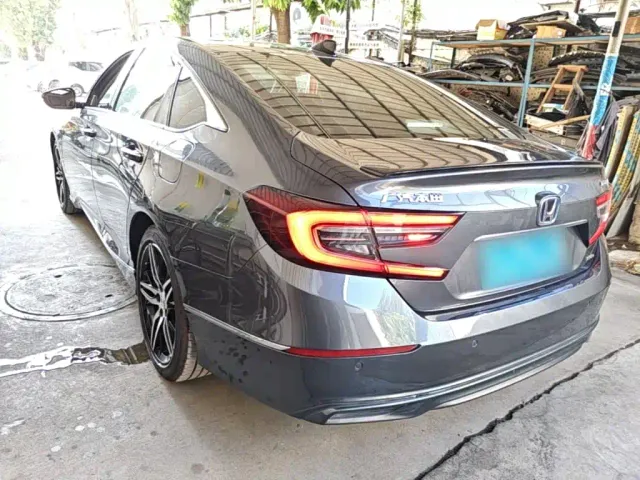 Honda Accord — Фото автомобиля 4