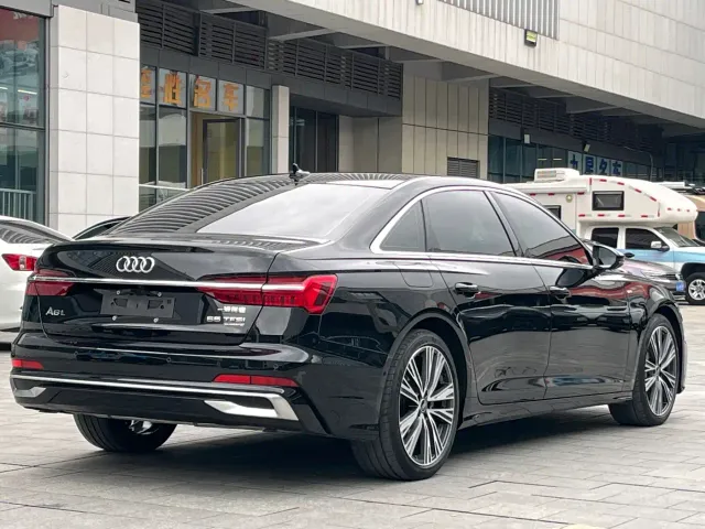 Audi A6L — Фото автомобиля 5