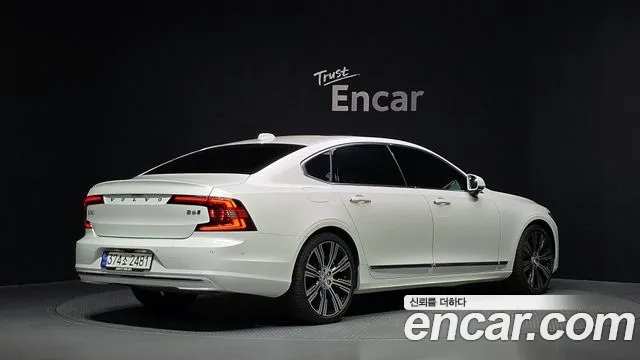 Volvo S90 — Фото автомобиля 2