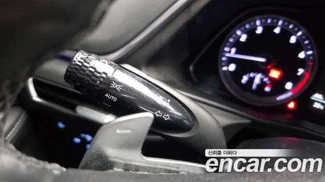 Hyundai Sonata — Фото автомобиля 23