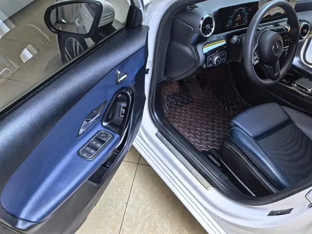 Mercedes-Benz A-Class — Фото автомобиля 9